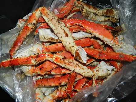 Alaskan_King_Crab_Mothers_Day_Special_from_El_Divino_Restaurant.jpg